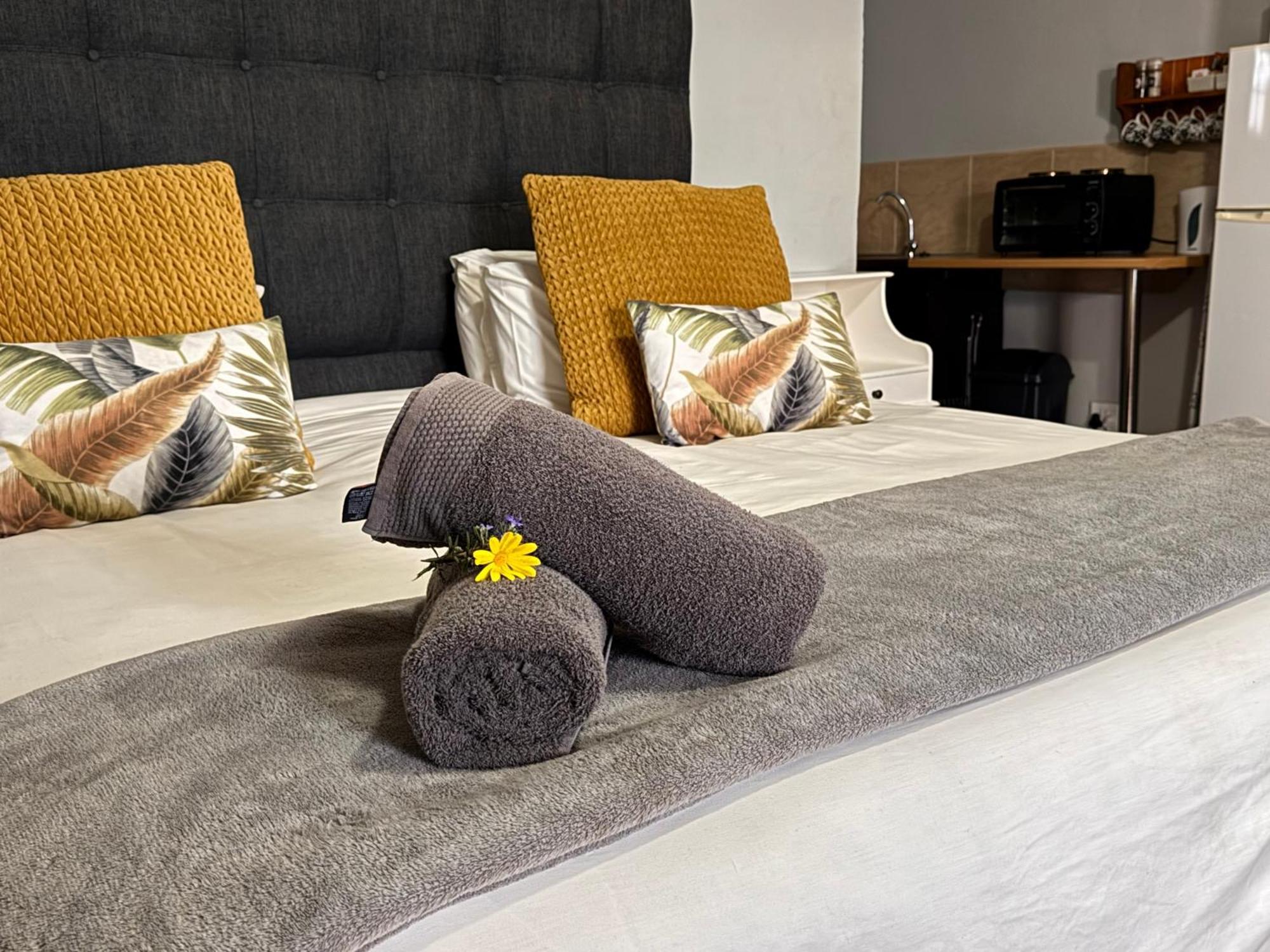 The Palms Venue & Accommodation คราด็อค ภายนอก รูปภาพ